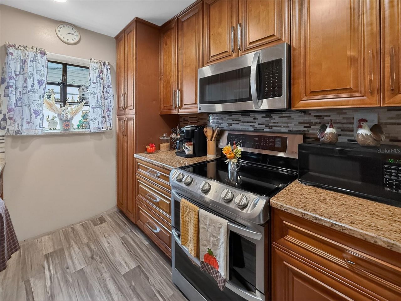 8009 Cornwall Lane, Tampa, FL 33615 Photo