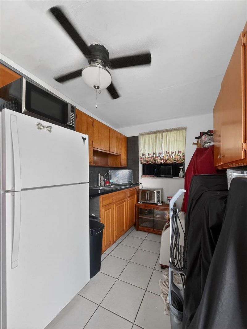 8009 Cornwall Lane, Tampa, FL 33615 Photo