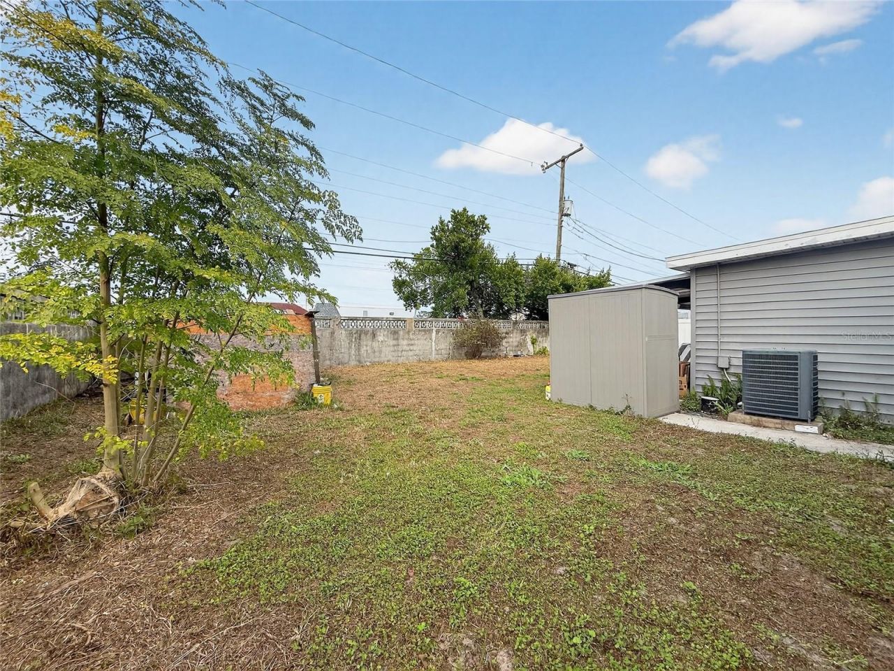 8009 Cornwall Lane, Tampa, FL 33615 Photo