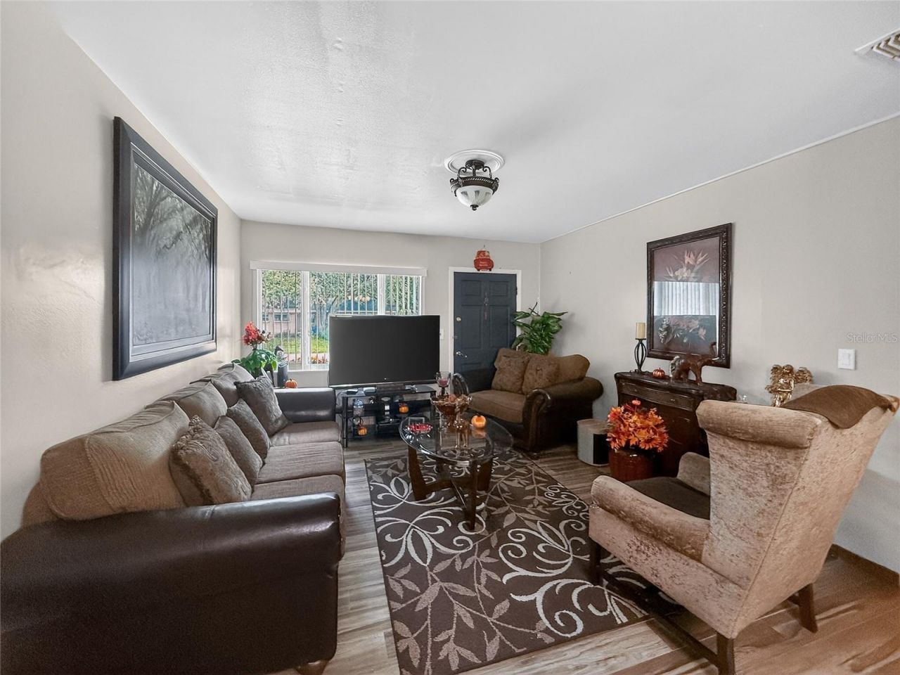 8009 Cornwall Lane, Tampa, FL 33615 Photo