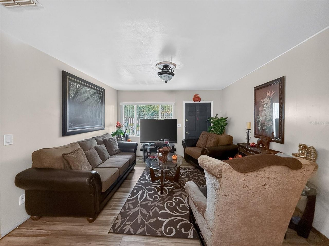 8009 Cornwall Lane, Tampa, FL 33615 Photo