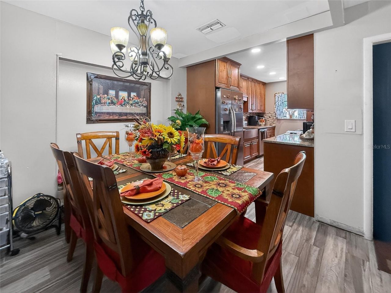 8009 Cornwall Lane, Tampa, FL 33615 Photo