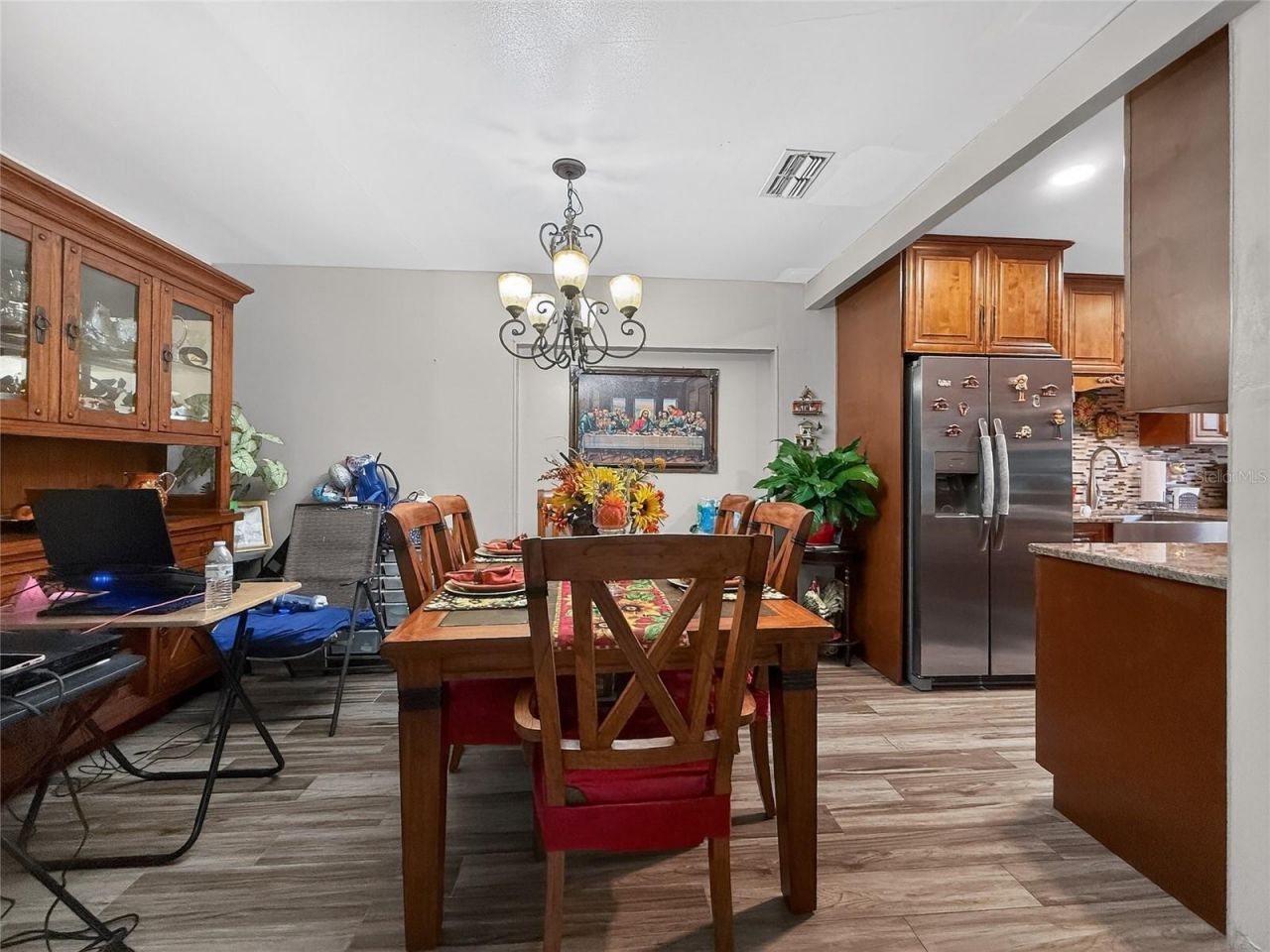 8009 Cornwall Lane, Tampa, FL 33615 Photo