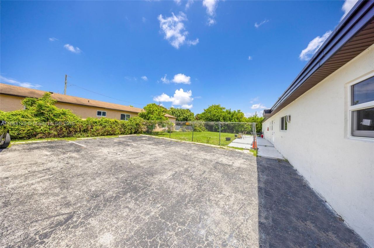 1807 N 17th Ave, Hollywood, FL 33020 Photo