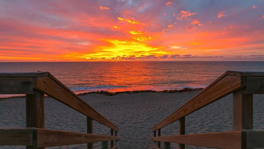 400 Beach Road, Unit 504, Tequesta, FL 33469 Photo