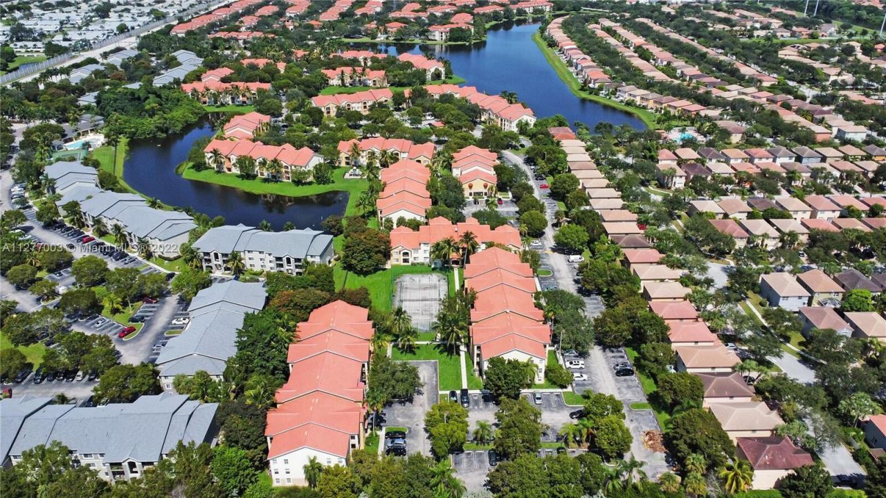 4280 San Marino Boulevard, Unit 107, West Palm Beach, FL 33409 Photo