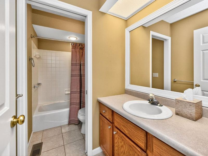 1210 Stephanie Drive, Unit 3, Hamilton, OH 45013 Photo 16