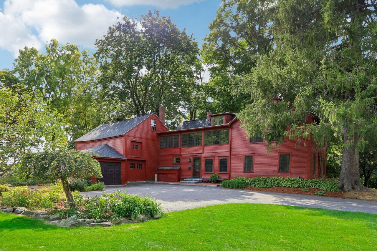 5 Nesmith, Derry, NH 03038 Main Photo