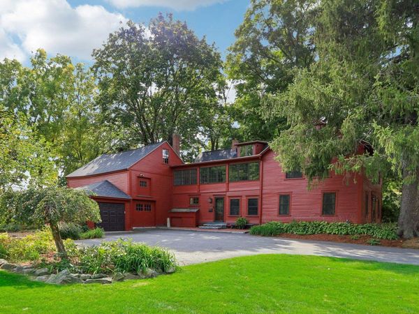 5 Nesmith, Derry, NH 03038