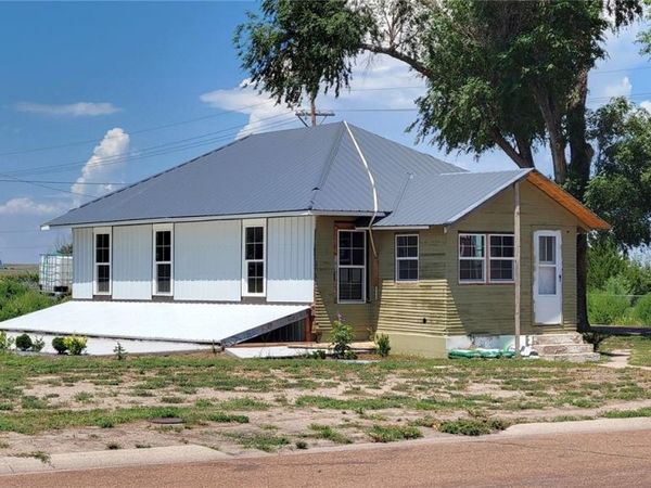 420 E 2nd Street , Julesburg, CO 80737