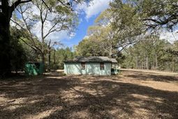 111-a Roberta Drive photo 4