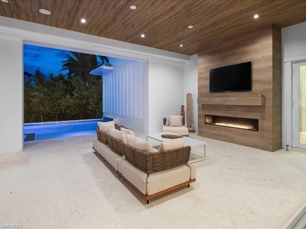 1179 Broad Ave N, Naples, FL 34102 Photo