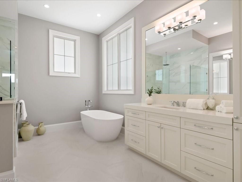 1179 Broad Ave N, Naples, FL 34102 Photo