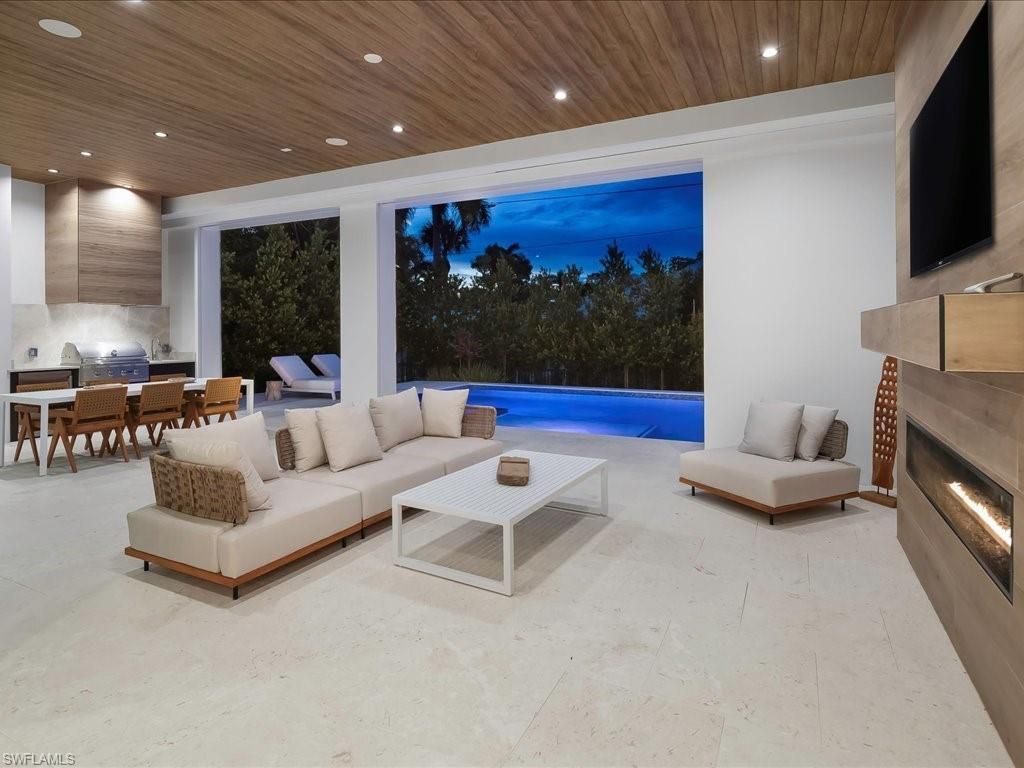 1179 Broad Ave N, Naples, FL 34102 Photo