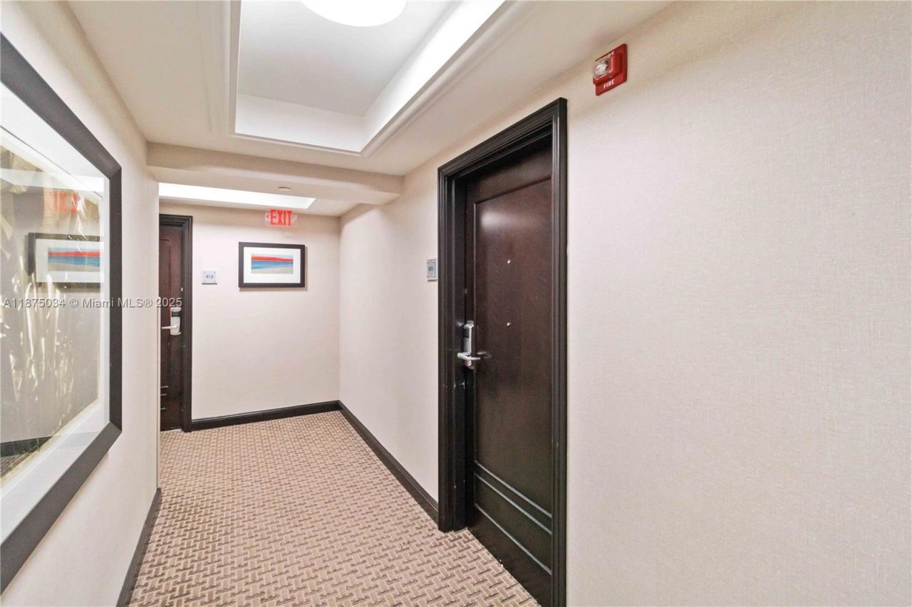 601 N Ft Lauderdale Beach Blvd, Unit 611, Fort Lauderdale, FL 33304 Photo