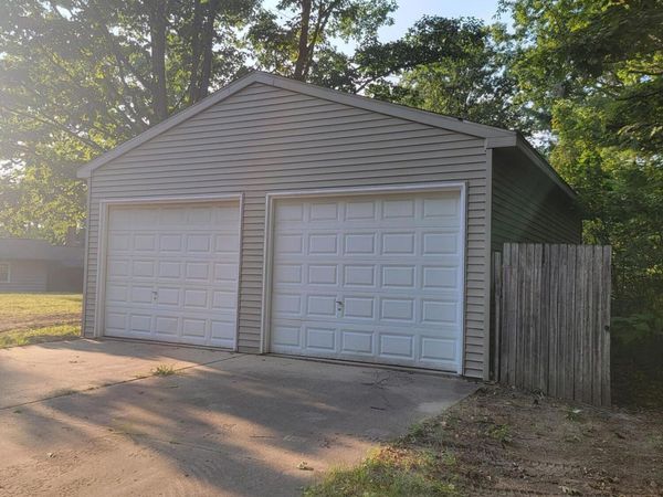 1301 Charlebois Drive, Beaverton, MI 48612