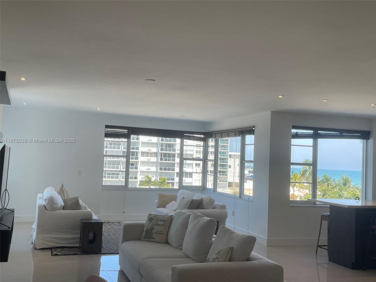 5255 Collins Ave, Unit 4G, Miami Beach, FL 33140 Photo