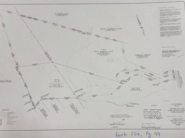 4 Bhoireann Lane, York, ME 03909