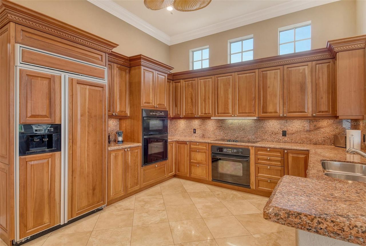 591 Putting Green Lane, Longboat Key, FL 34228 Photo