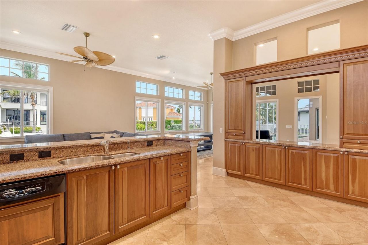 591 Putting Green Lane, Longboat Key, FL 34228 Photo