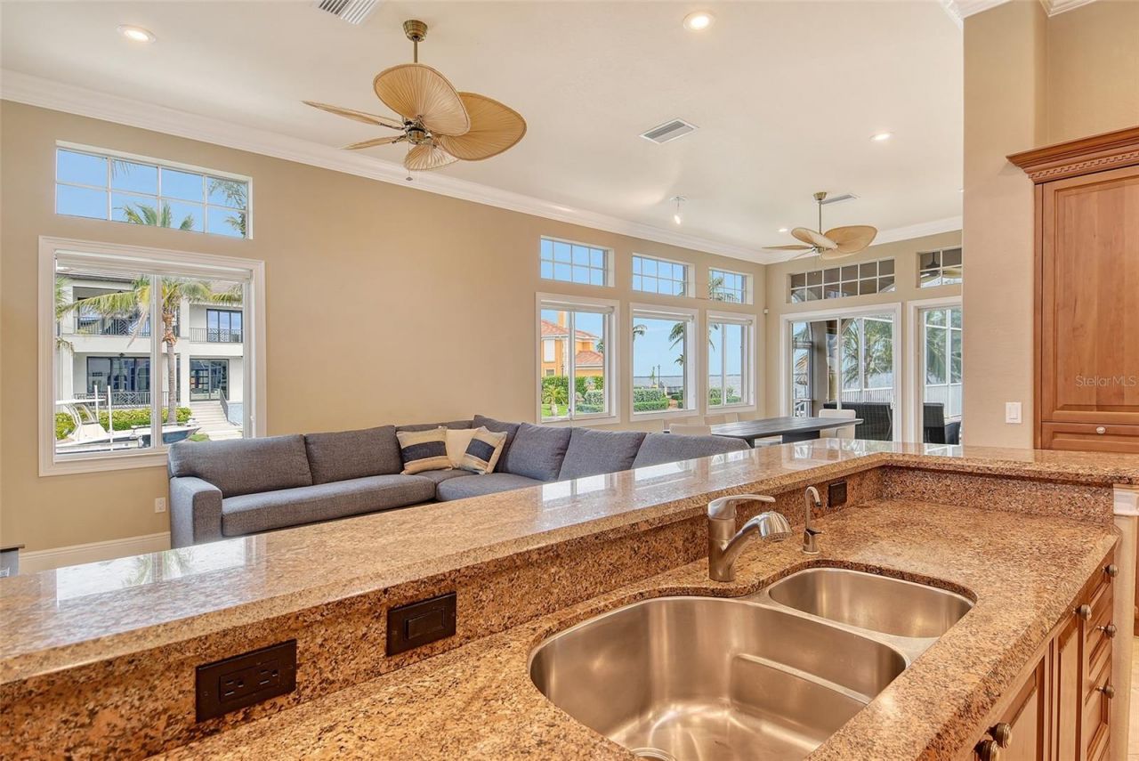 591 Putting Green Lane, Longboat Key, FL 34228 Photo