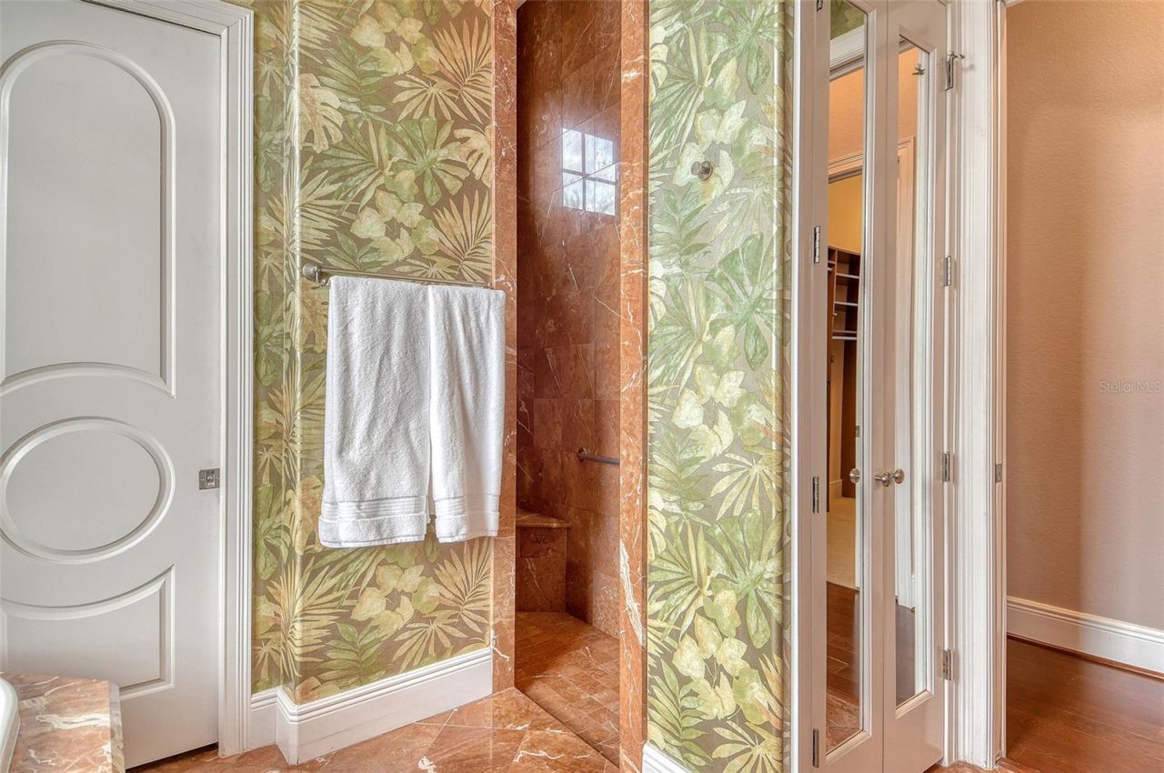 591 Putting Green Lane, Longboat Key, FL 34228 Photo