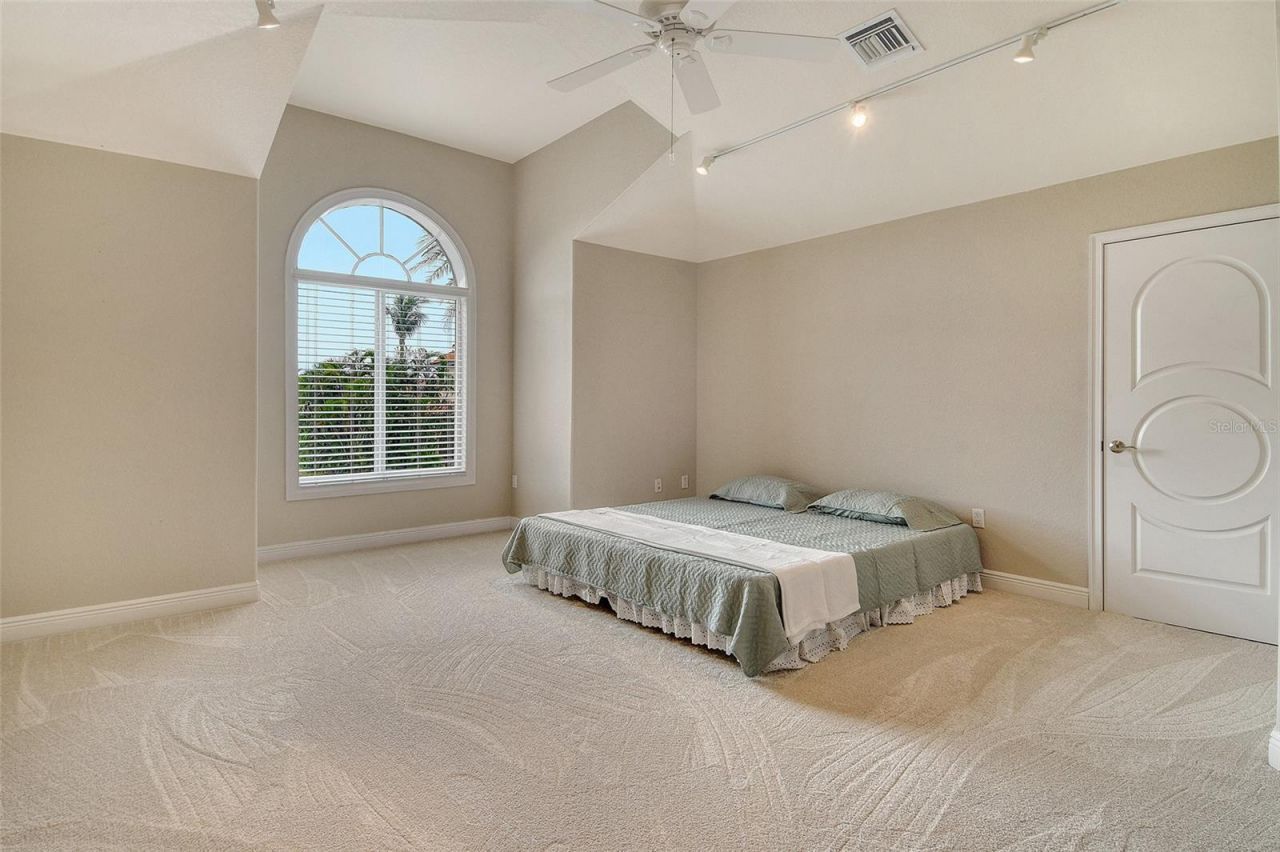 591 Putting Green Lane, Longboat Key, FL 34228 Photo