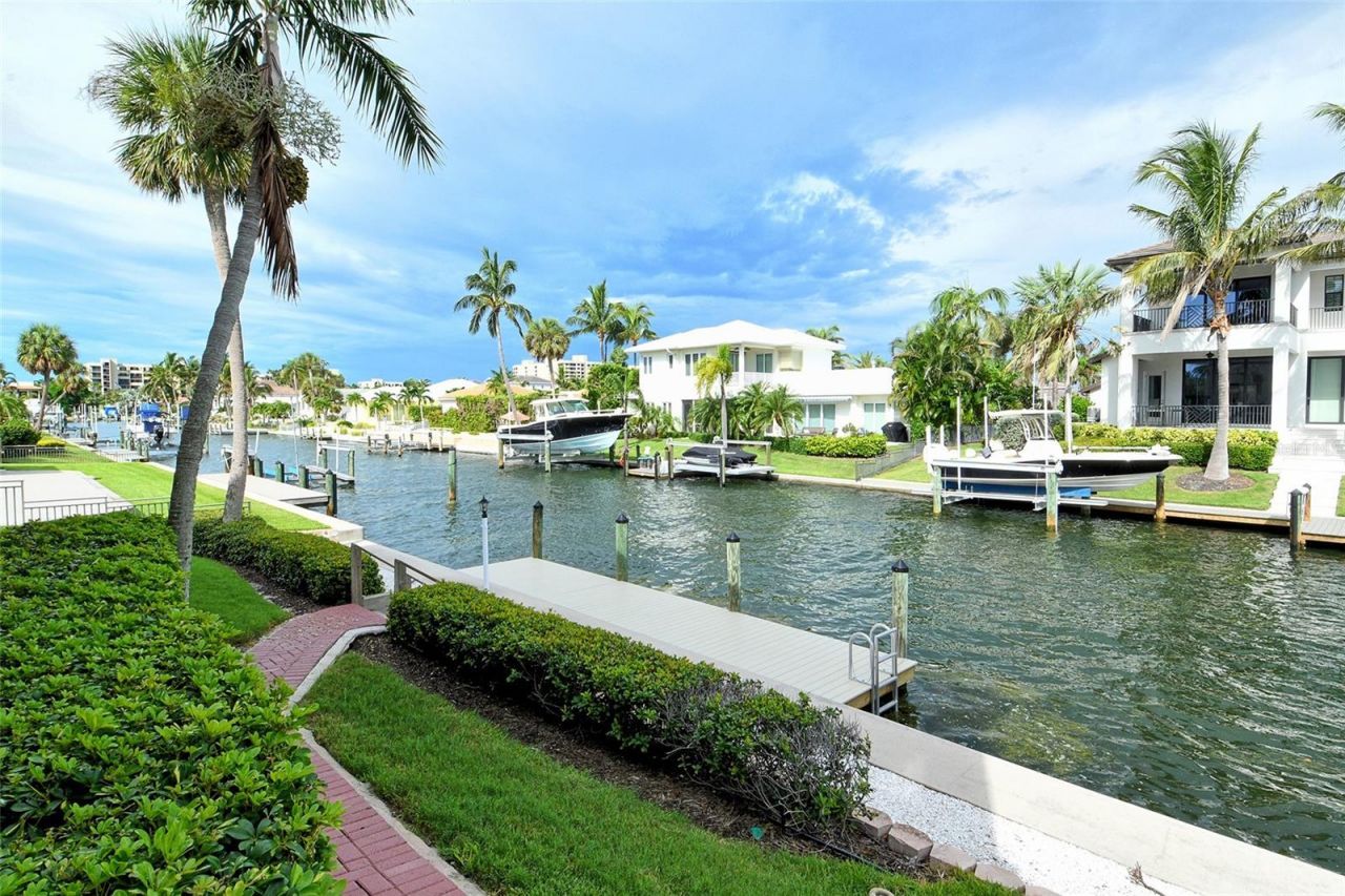 591 Putting Green Lane, Longboat Key, FL 34228 Photo