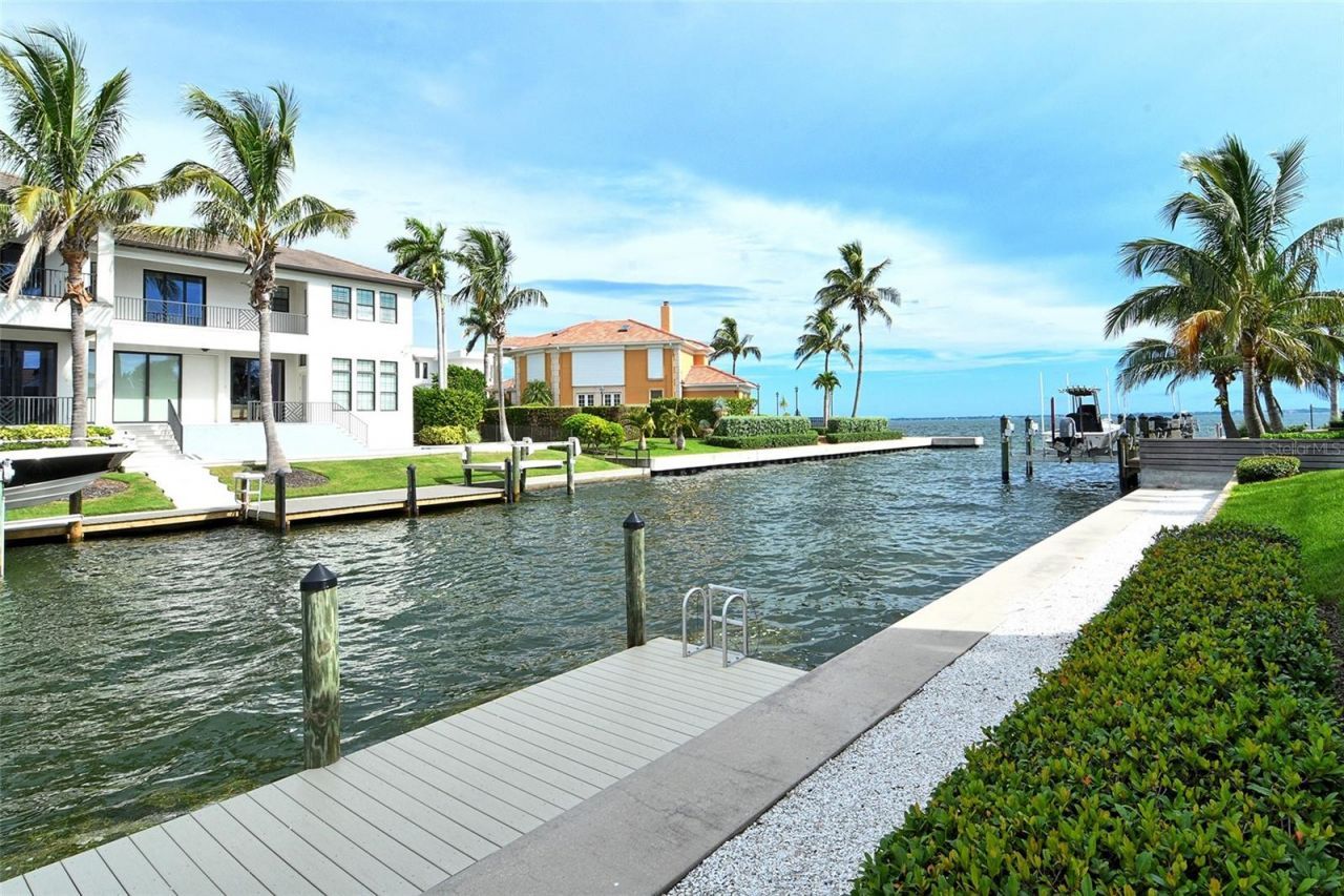 591 Putting Green Lane, Longboat Key, FL 34228 Photo