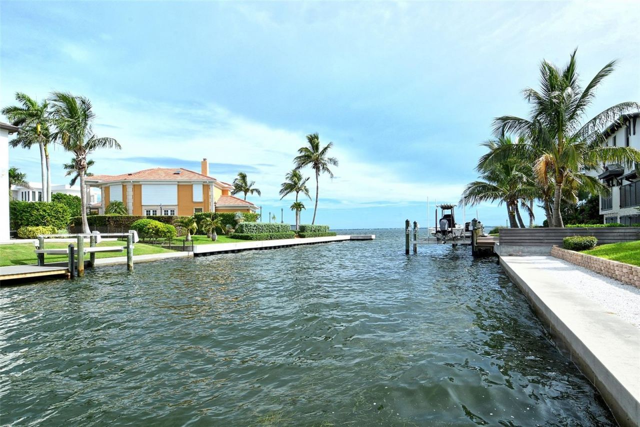 591 Putting Green Lane, Longboat Key, FL 34228 Photo