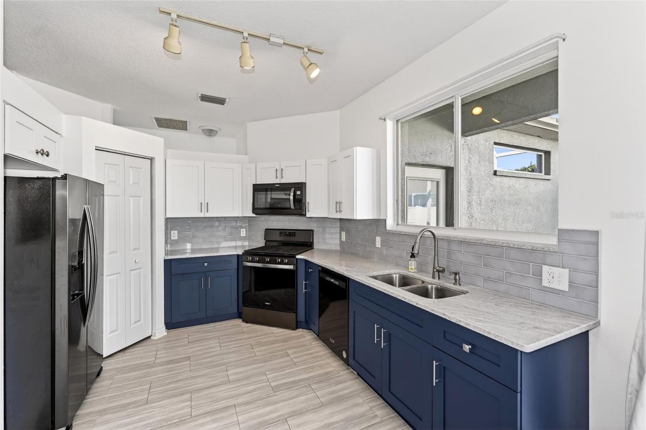 1435 Millbrook Circle, Bradenton, FL 34212 Photo