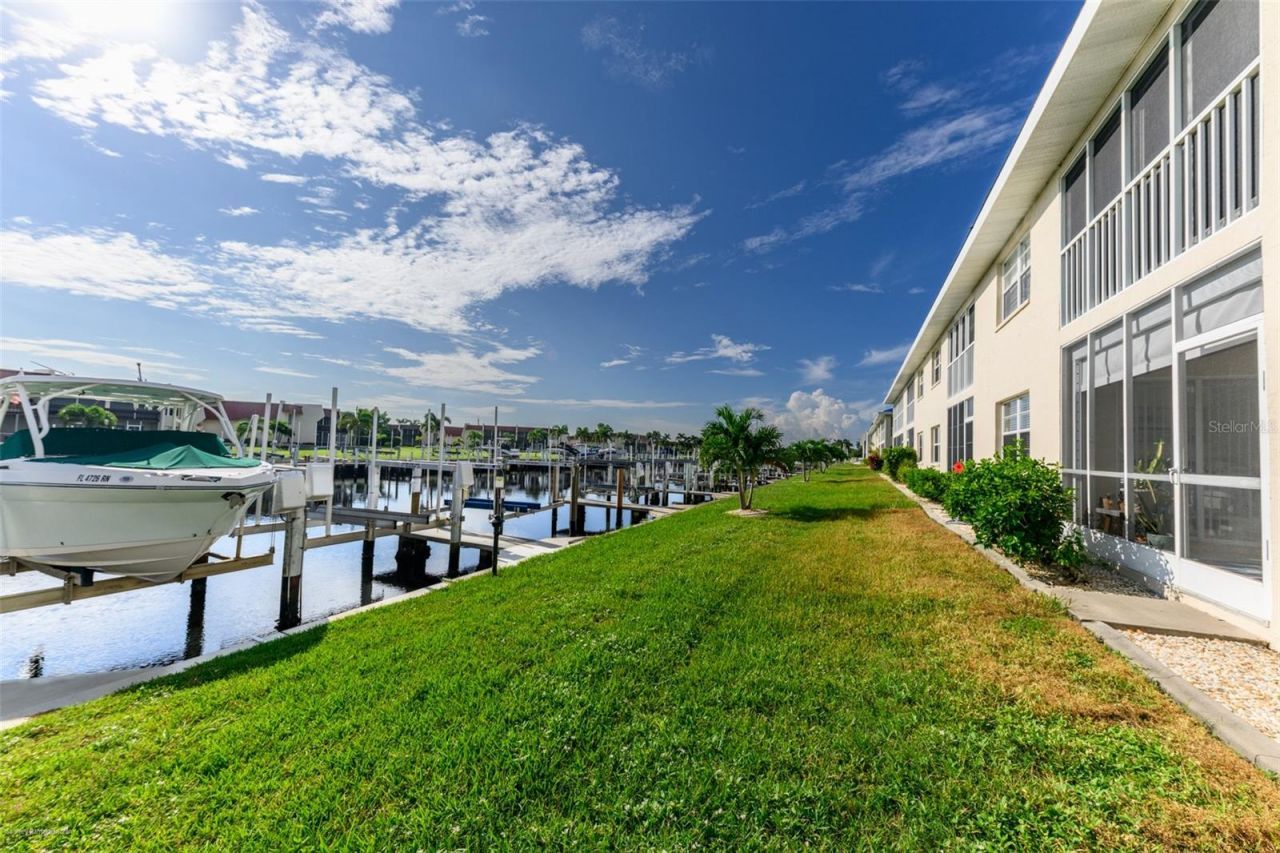 220 Coldeway Drive, Unit 112, Punta Gorda, FL 33950 Photo