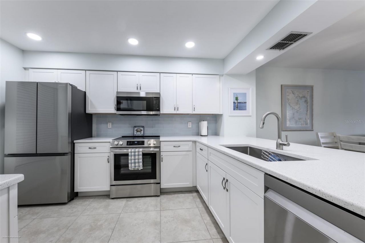 220 Coldeway Drive, Unit 112, Punta Gorda, FL 33950 Photo