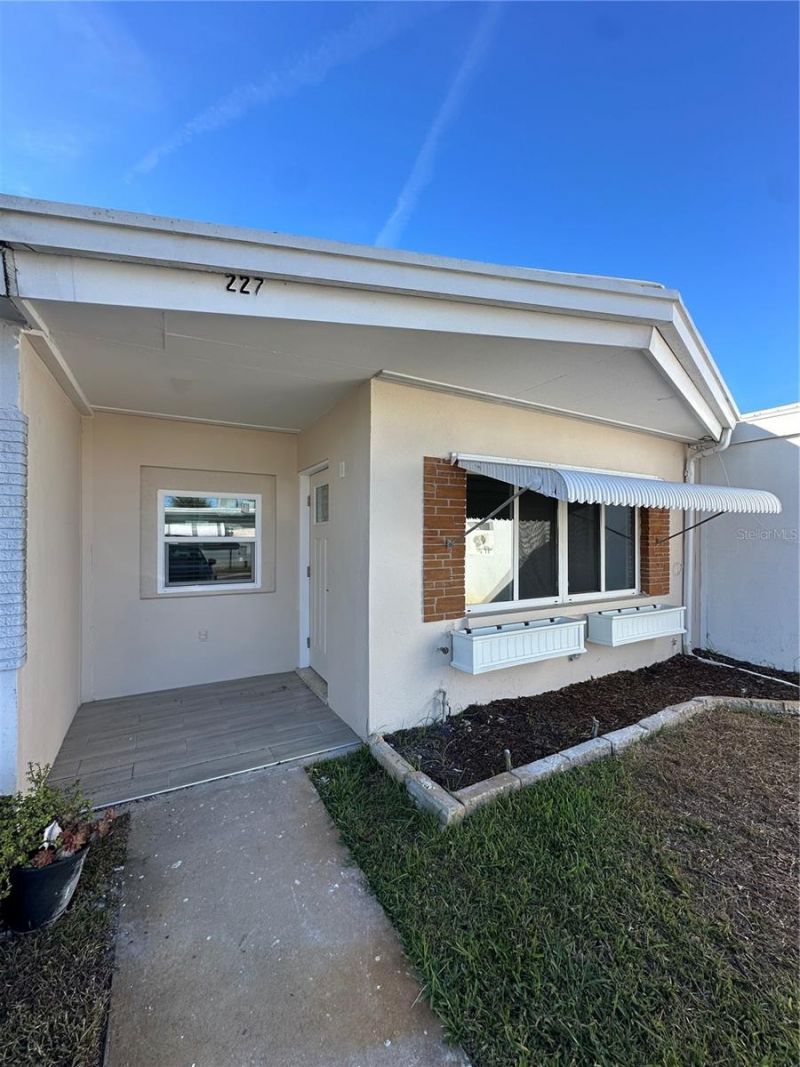 250 Rosery Road Nw, Unit 227, Largo, FL 33770 Main Photo