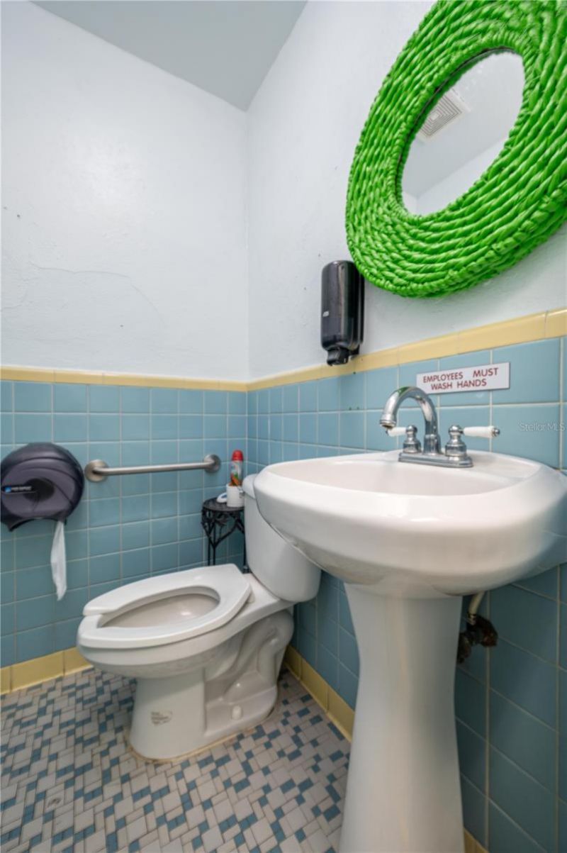 114 W Central Avenue, Lake Wales, FL 33853 Photo