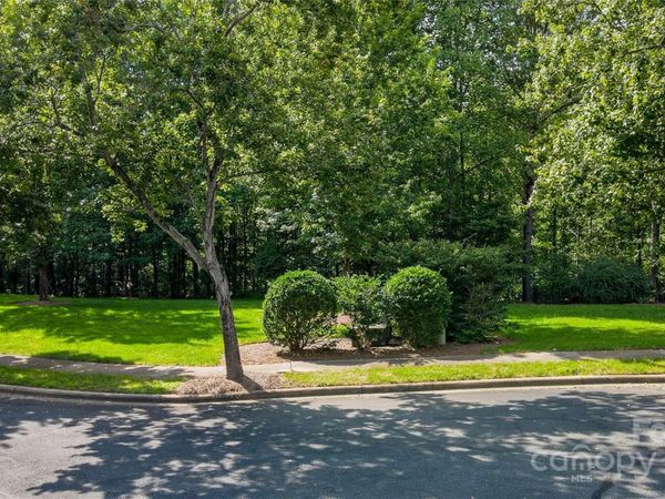 13004 Park Crescent Circle, Pineville, NC 28134