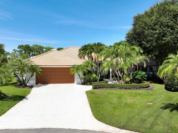 7 Graemoor Terrace, Palm Beach Gardens, FL 33418