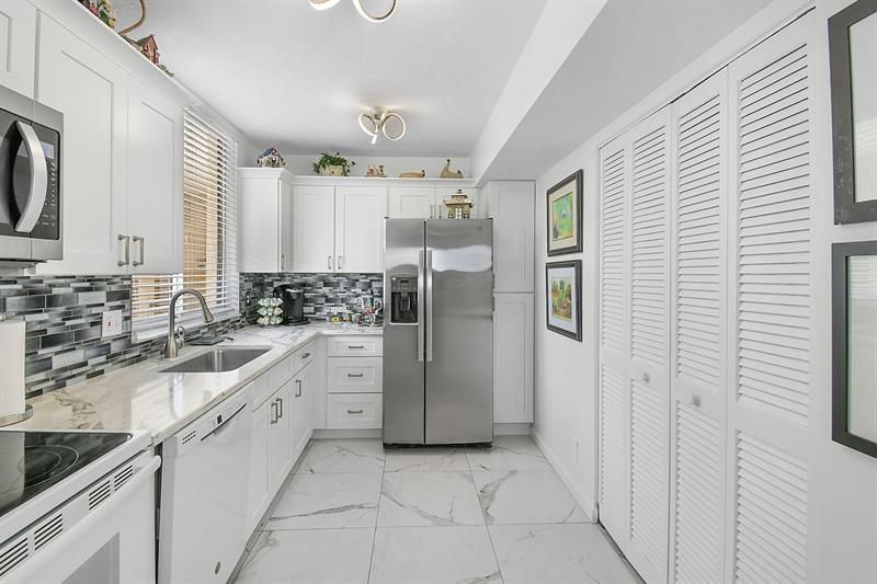 3412 NE Causeway Blvd, Unit 103, Jensen Beach, FL 34957 Photo