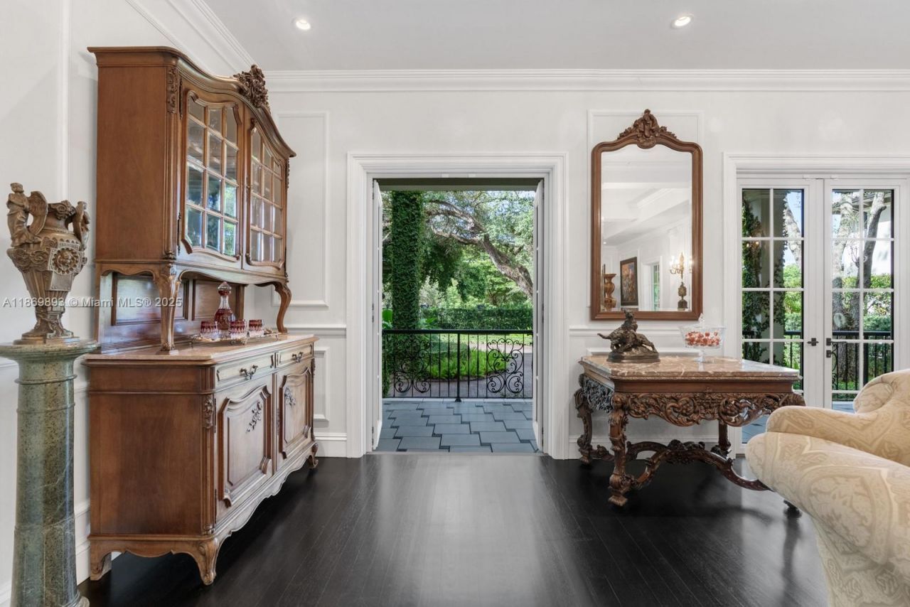 612 Sunset Dr, Coral Gables, FL 33143 Photo