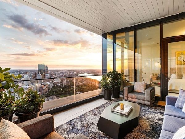 1 Franklin St, Unit PH3E, Boston, MA 02110