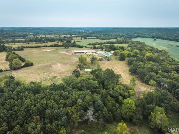 25675 Highway N, Lebanon, MO 65536