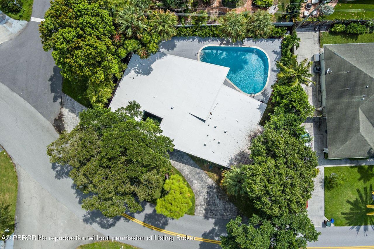 7512 W Lake Drive, West Palm Beach, FL 33406 Photo