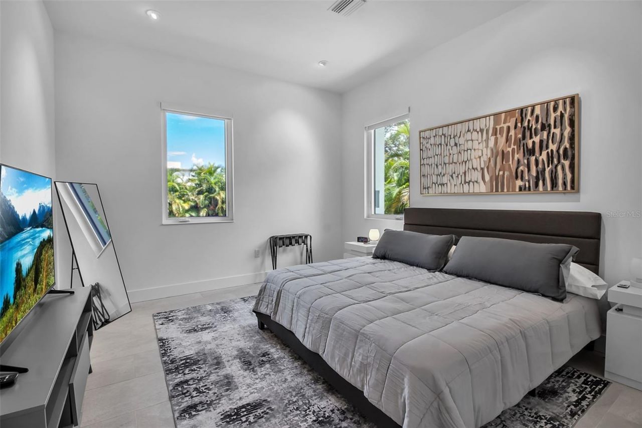 2231 Wood Street, Sarasota, FL 34237 Photo