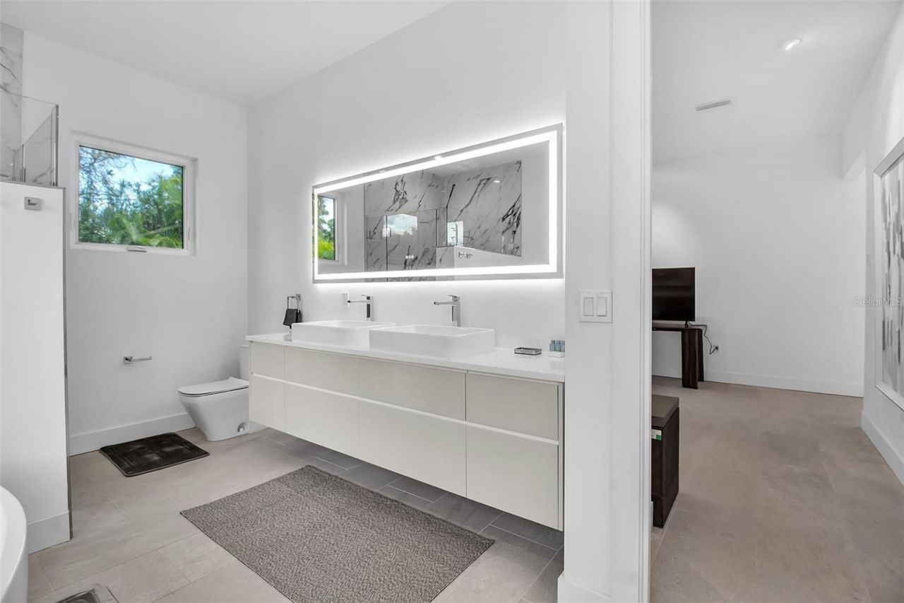 2231 Wood Street, Sarasota, FL 34237 Photo