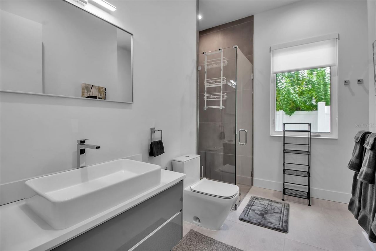 2231 Wood Street, Sarasota, FL 34237 Photo