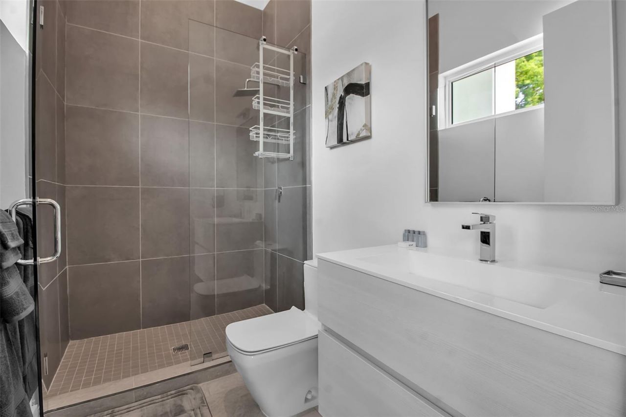 2231 Wood Street, Sarasota, FL 34237 Photo