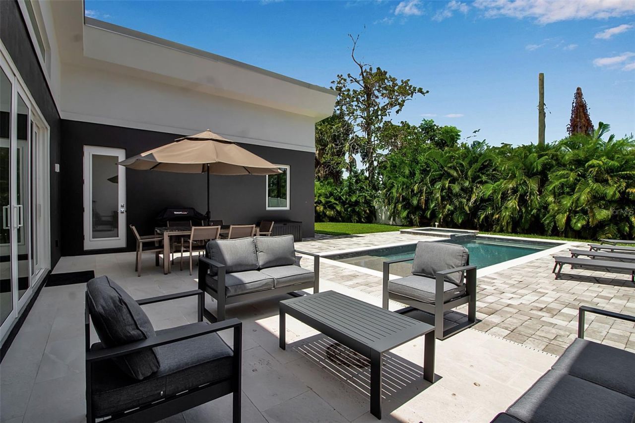 2231 Wood Street, Sarasota, FL 34237 Photo