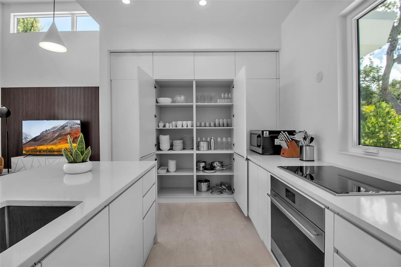 2231 Wood Street, Sarasota, FL 34237 Photo