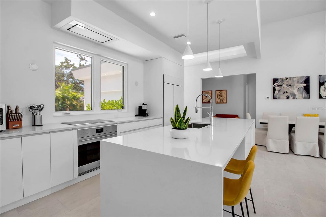 2231 Wood Street, Sarasota, FL 34237 Photo