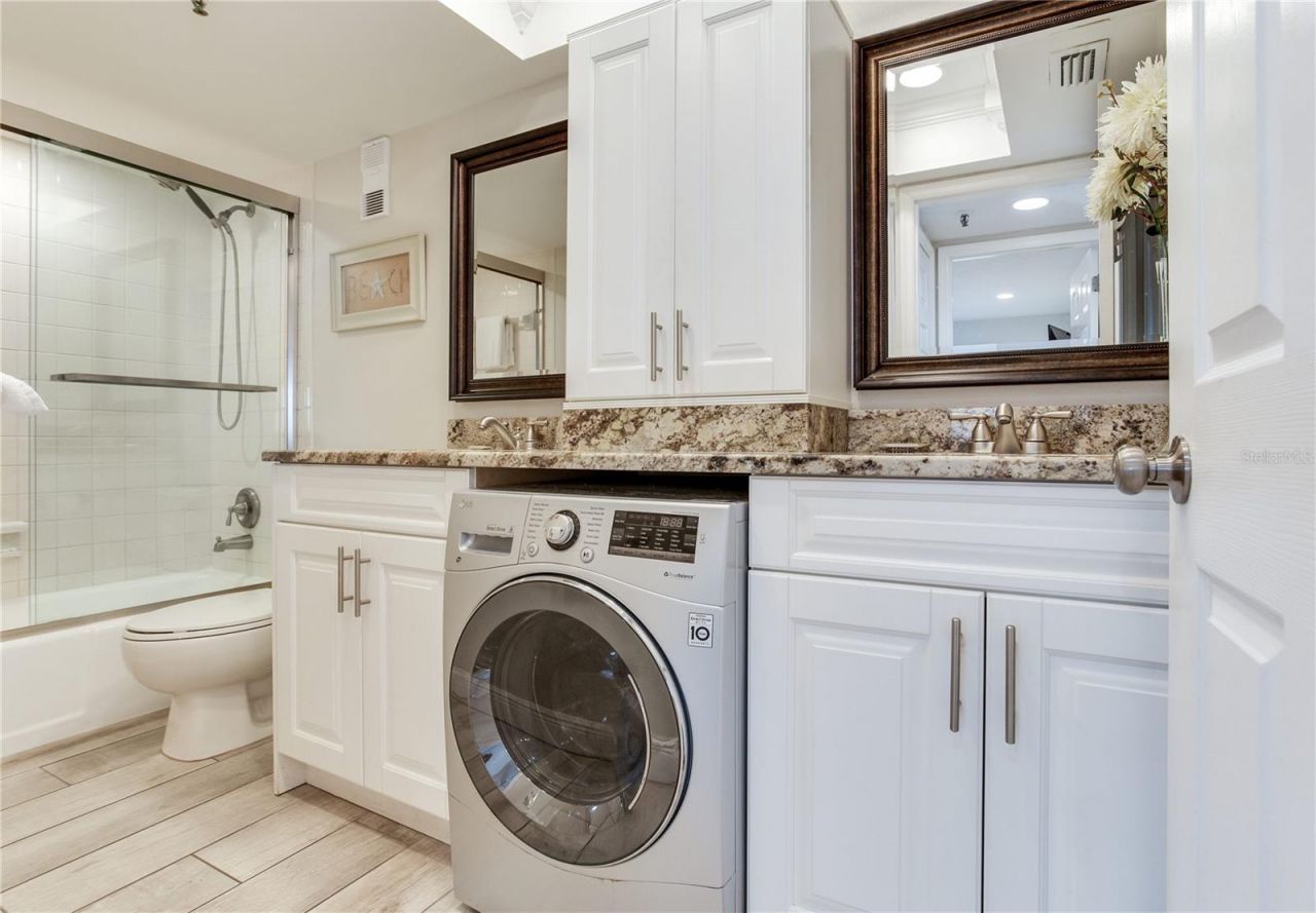 17450 Gulf Boulevard, Unit 206, Redington Shores, FL 33708 Photo